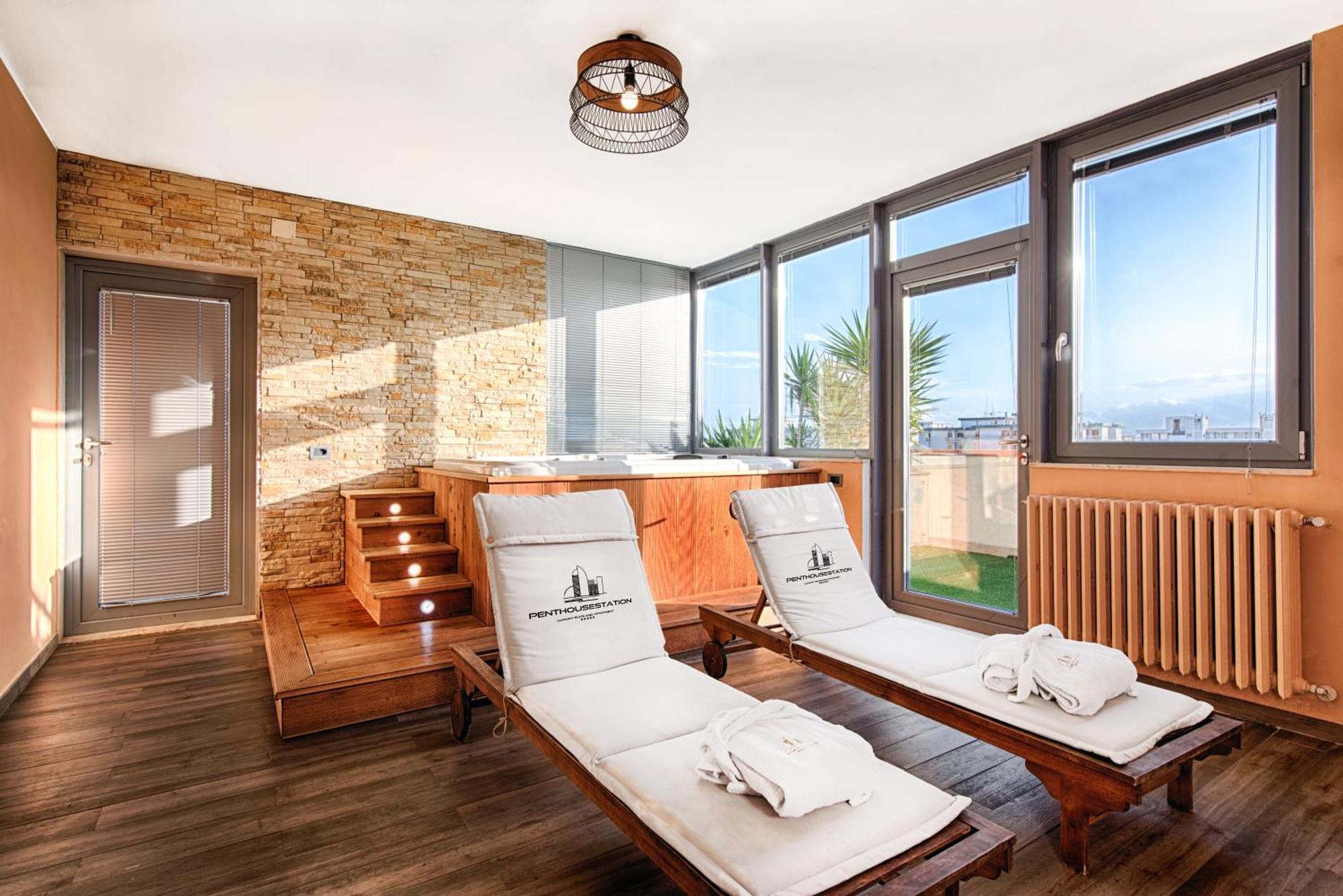 Penthouse Station Luxury Apts Le Dimore Бриндизи Экстерьер фото